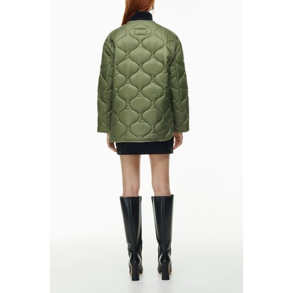 Babaton Aritzia Oversized Quilted Evergreen Lightweight Jacket Size Large - Picture 3 of 15